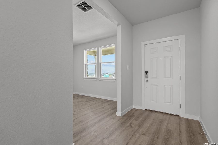 Spacious, unfurnished interior of a new home in Garden Grove, San Antonio (Image 21). Spacious, unfurnished interior of a new home in Garden Grove, San Antonio (Image 21).