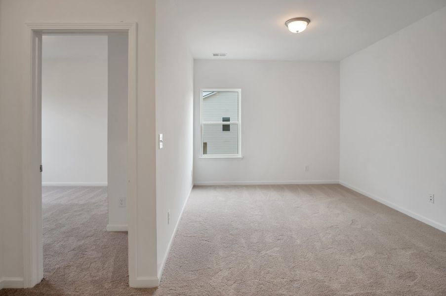 Spacious, unfurnished interior of a new home in Winston Place, Gallatin (Image 13).