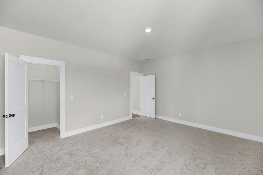 Spacious, unfurnished interior of a new home in Nexton – Midtown – The Garden Collection, Summerville (Image 19).