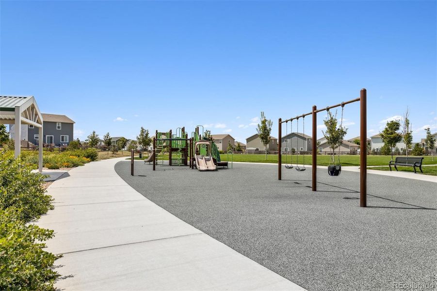 Community amenities in Hidden Creek, Frederick (Image 20).