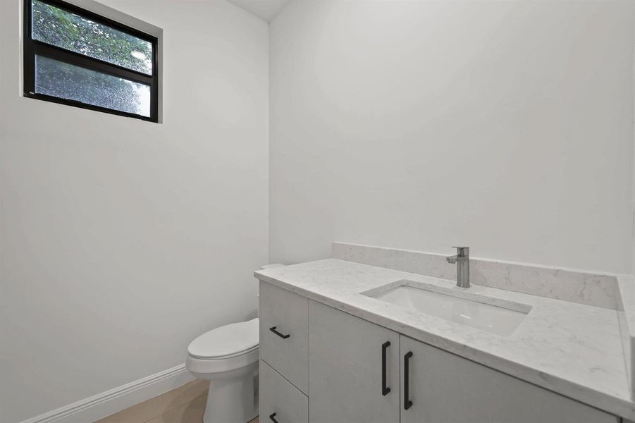 633 55th Street - 18.jpg-SMALL