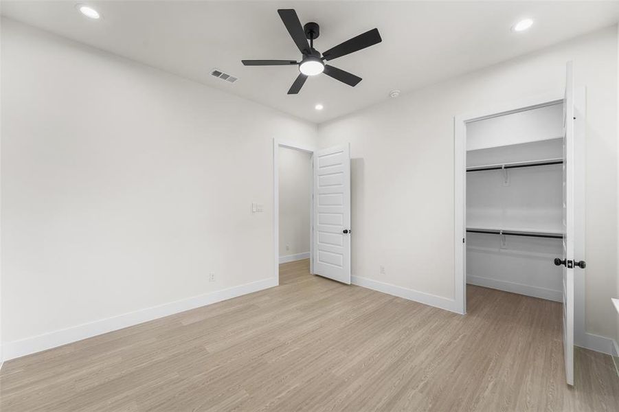 Spacious, unfurnished interior of a new home in , Forney (Image 36).