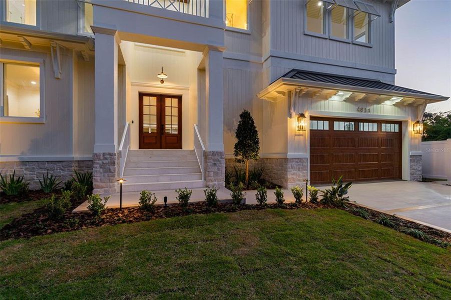 Exterior details and patio area of a home in , Tampa (Image 41).