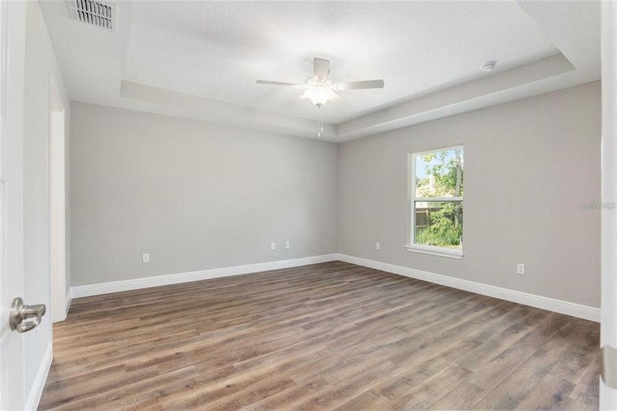Spacious, unfurnished interior of a new home in , Ocala (Image 37).
