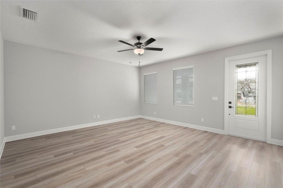 Photo​​‌​​​​‌​​‌‌​​​‌​‌​​​​‌‌​‌​​​​‌​​‌​​​​‌​ 8