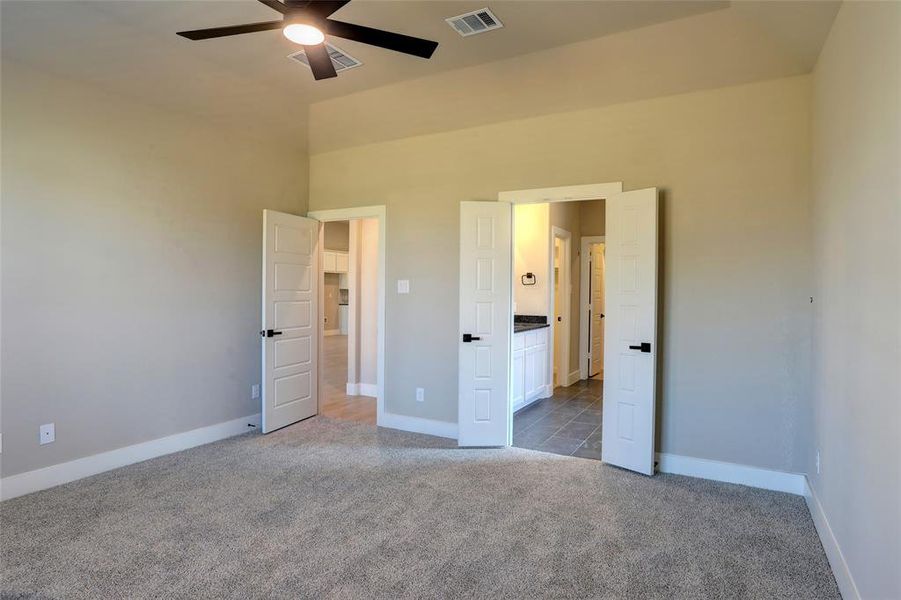 Spacious, unfurnished interior of a new home in , Josephine (Image 12).