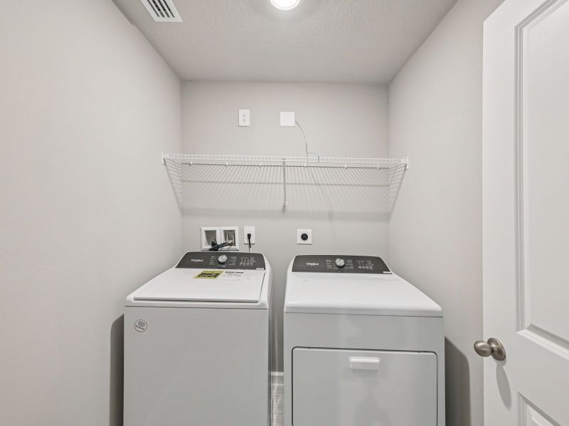 The Sandpiper End at 514 Salisbury Cir