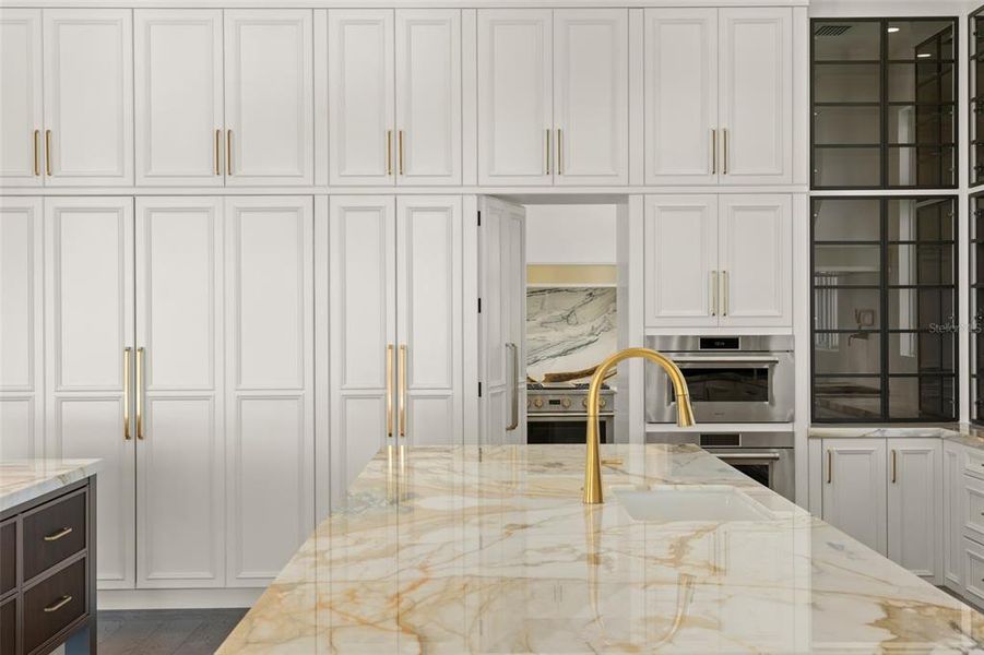 Furnished interior view inside a new home in , Windermere (Image 8).