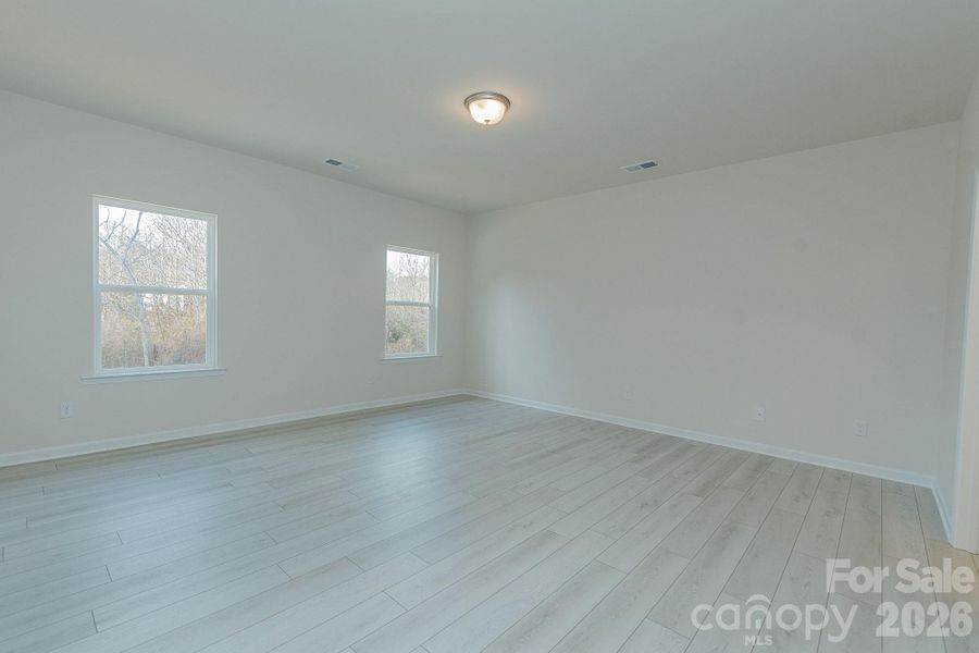 Spacious, unfurnished interior of a new home in Winecoff, Salisbury (Image 31).