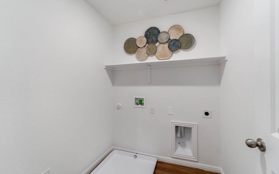 Spacious, unfurnished interior of a new home in Cool Water, Jarrell (Image 17).