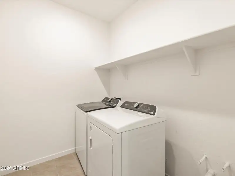 14-1W0A8437 14-1W0A8437