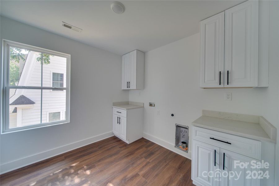 2ND FLOOR LAUNDRY ROOM