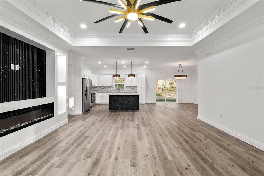 Spacious, unfurnished interior of a new home in , Dunnellon (Image 24).