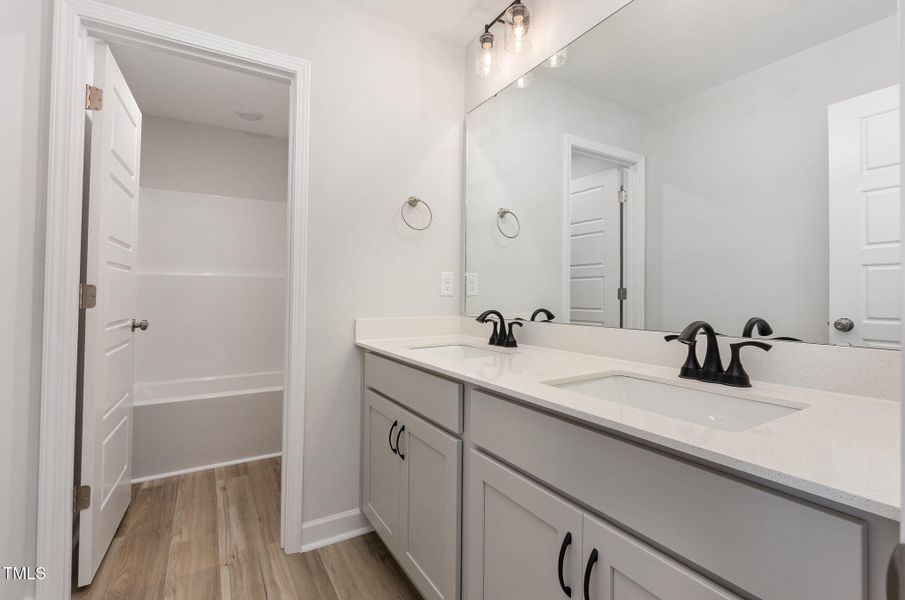 022_cj4a2806-edit_909