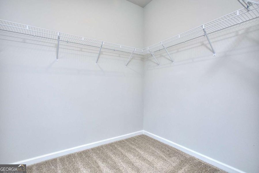 Spacious, unfurnished interior of a new home in Chimney Oaks Townhomes, Homer (Image 24).