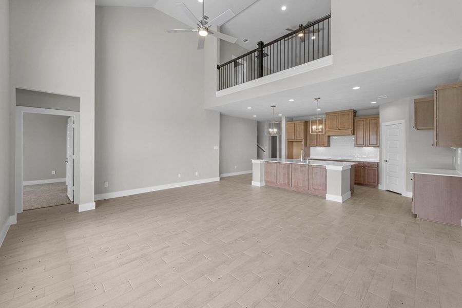 Spacious, unfurnished interior of a new home in Briarwood Crossing, Rosenberg (Image 19).