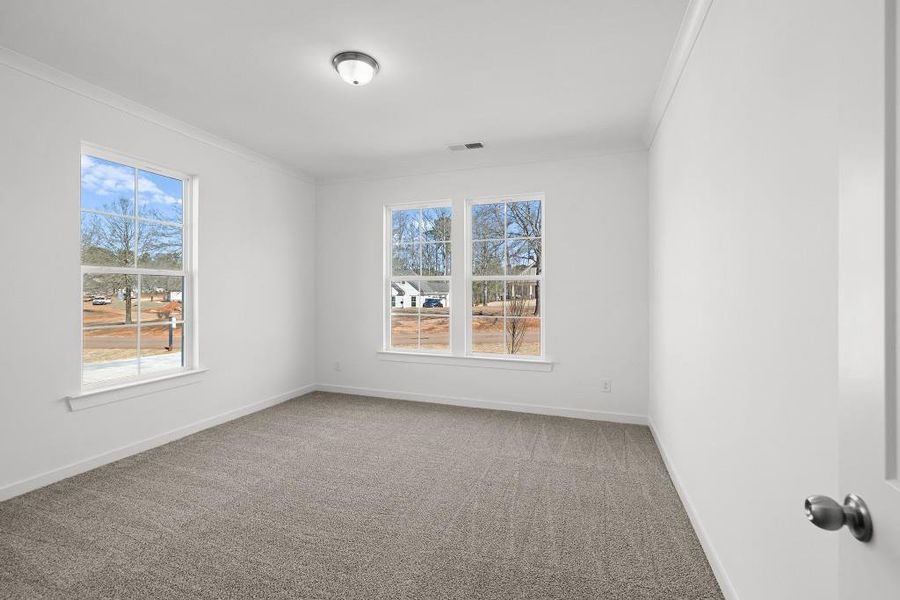 Spacious, unfurnished interior of a new home in Red Bird Manor, Jefferson (Image 8).