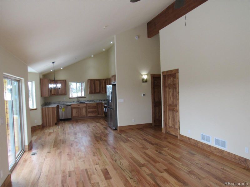 Living room & Kitchen