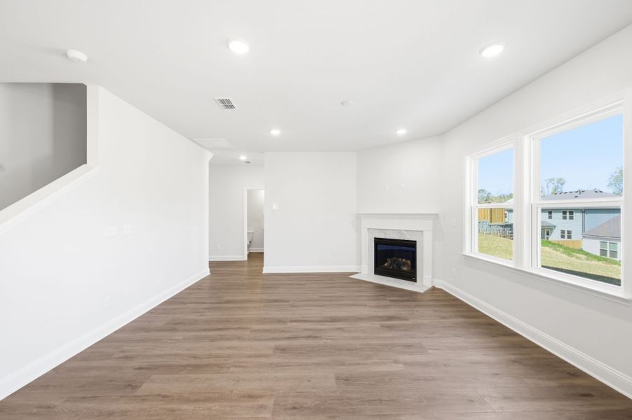 Spacious, unfurnished interior of a new home in Carriage Estates, Lexington (Image 36).