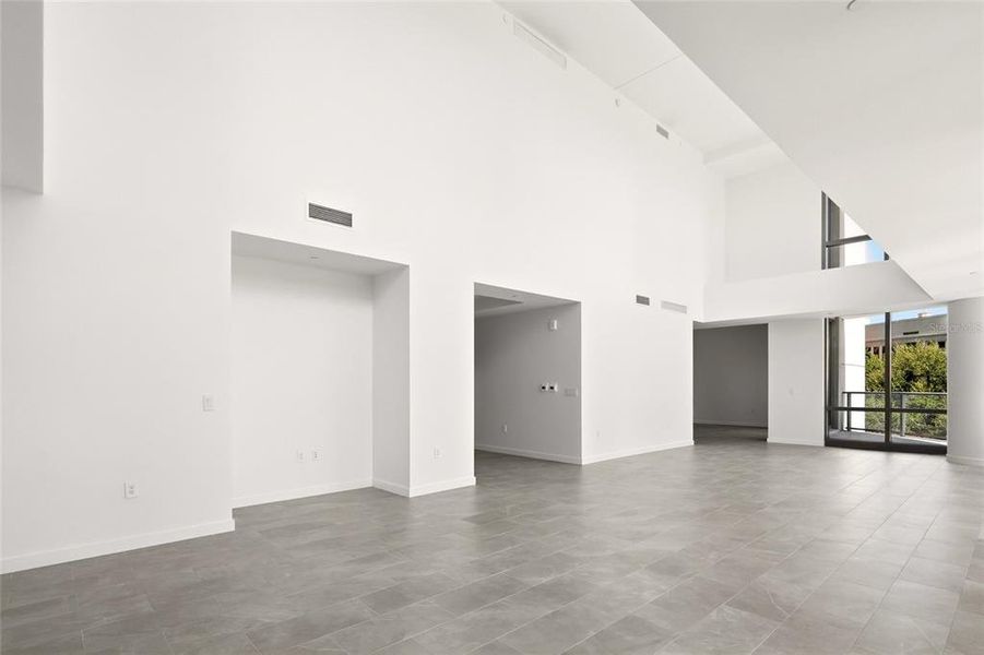 Spacious, unfurnished interior of a new home in , St. Petersburg (Image 51). Spacious, unfurnished interior of a new home in , St. Petersburg (Image 51).