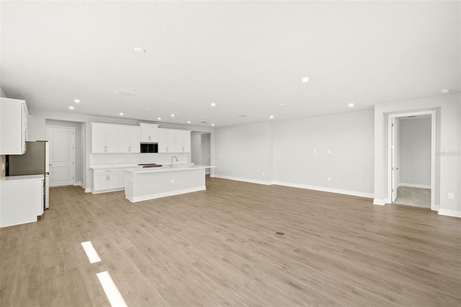 Spacious, unfurnished interior of a new home in Brightmore at Wellen Park, Venice (Image 13).