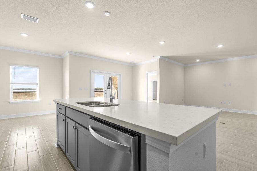 Furnished interior view inside a new home in Lake Merial, Panama City (Image 11).