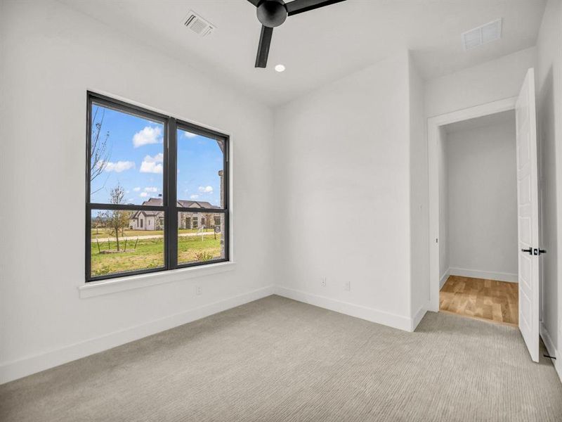 Spacious, unfurnished interior of a new home in , Aledo (Image 19).