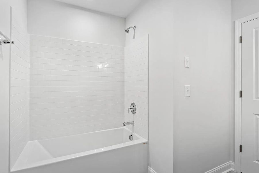 The Blackwell B Bathroom