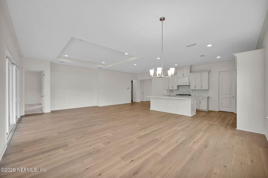 Spacious, unfurnished interior of a new home in Amelia National Country Club, Fernandina Beach (Image 25).