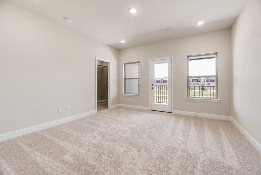 Spacious, unfurnished interior of a new home in Bayside, Rowlett (Image 15). Spacious, unfurnished interior of a new home in Bayside, Rowlett (Image 15).