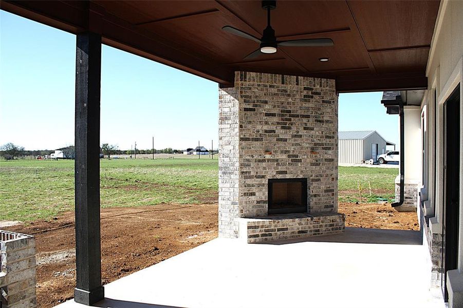 Exterior details and patio area of a home in , Crawford (Image 19).