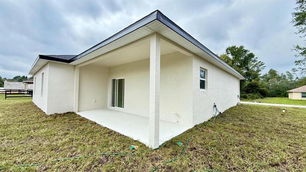 Exterior details and patio area of a home in , Ocala (Image 23). Exterior details and patio area of a home in , Ocala (Image 23).
