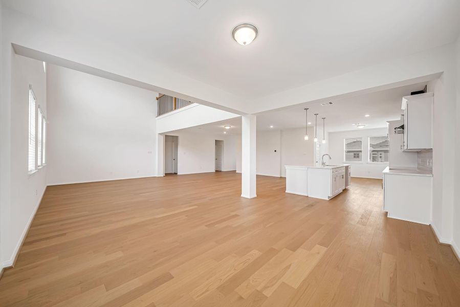 Spacious, unfurnished interior of a new home in Townsen Landing, Humble (Image 21).