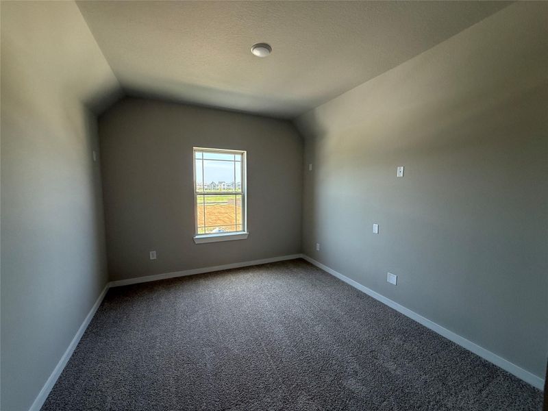 Spacious, unfurnished interior of a new home in Austin Point, Richmond (Image 10).