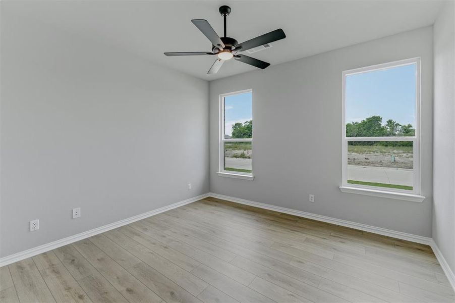 Spacious, unfurnished interior of a new home in Cedar Ridge Estates, Anna (Image 14).