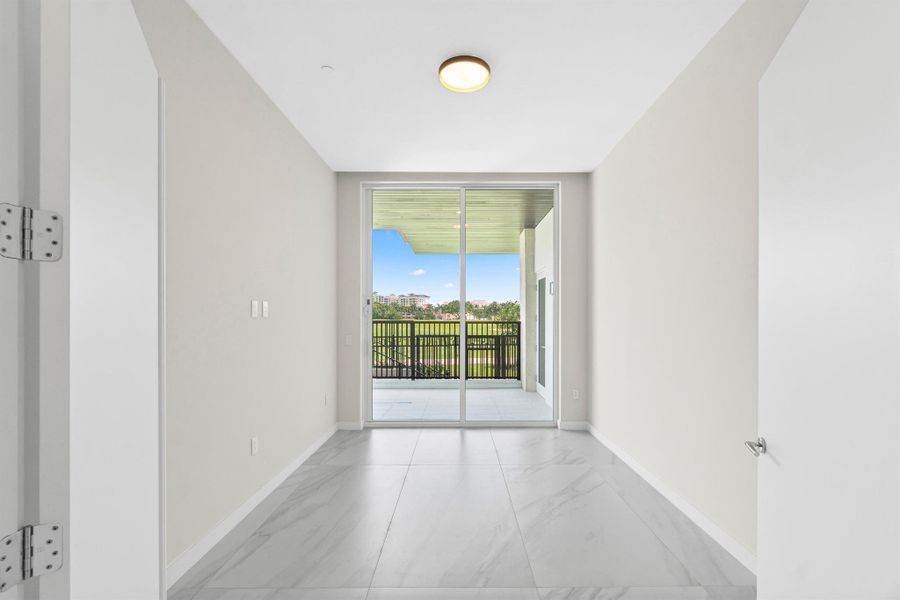 Spacious, unfurnished interior of a new home in Alina Residences, Boca Raton (Image 19). Spacious, unfurnished interior of a new home in Alina Residences, Boca Raton (Image 19).