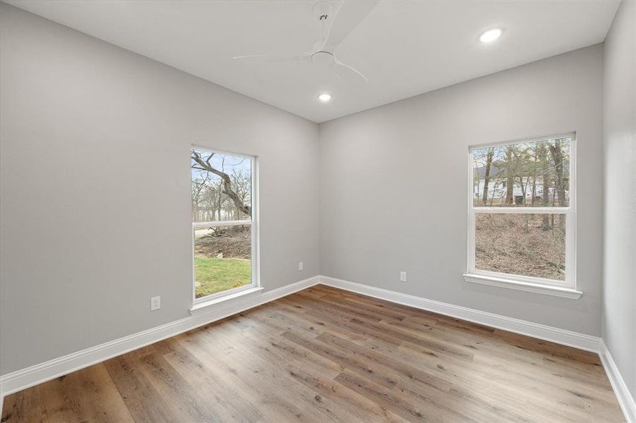 Spacious, unfurnished interior of a new home in , Corsicana (Image 33).