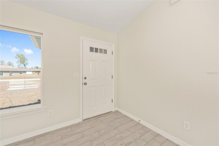 Spacious, unfurnished interior of a new home in , Ocala (Image 36).