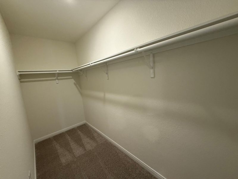 Spacious, unfurnished interior of a new home in Oakwood Trails, Tomball (Image 11). Spacious, unfurnished interior of a new home in Oakwood Trails, Tomball (Image 11).