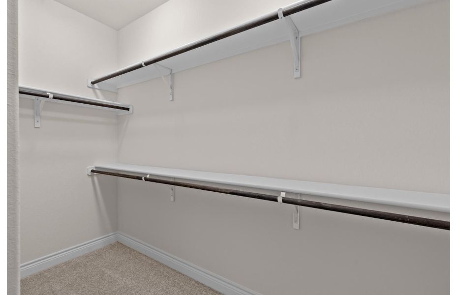 Walk-In Closet Walk-In Closet
