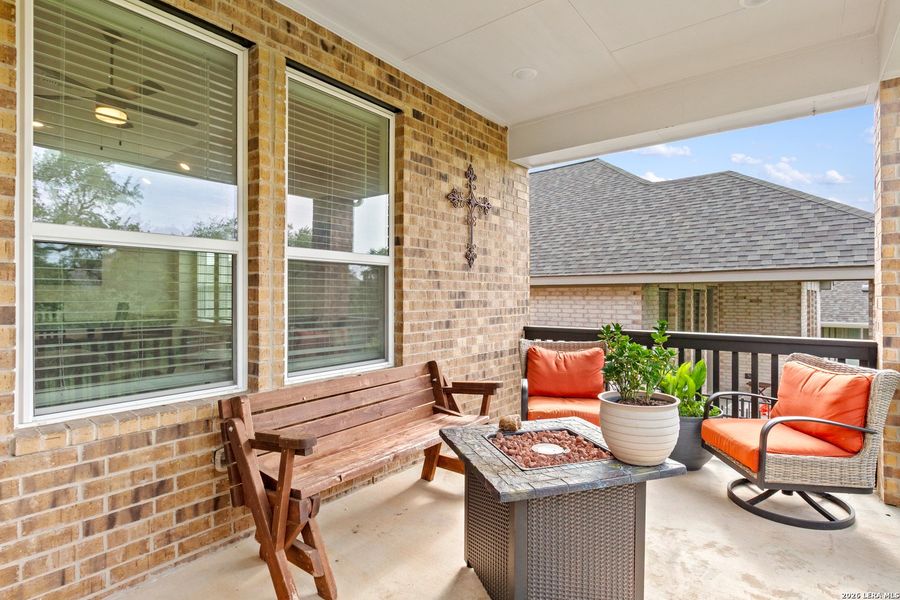Exterior details and patio area of a home in , Kyle (Image 4).