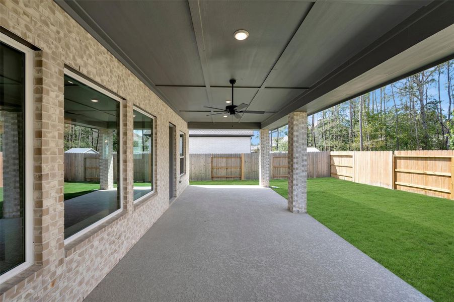 Exterior details and patio area of a home in ARTAVIA - Parkview Collection, Conroe (Image 26).