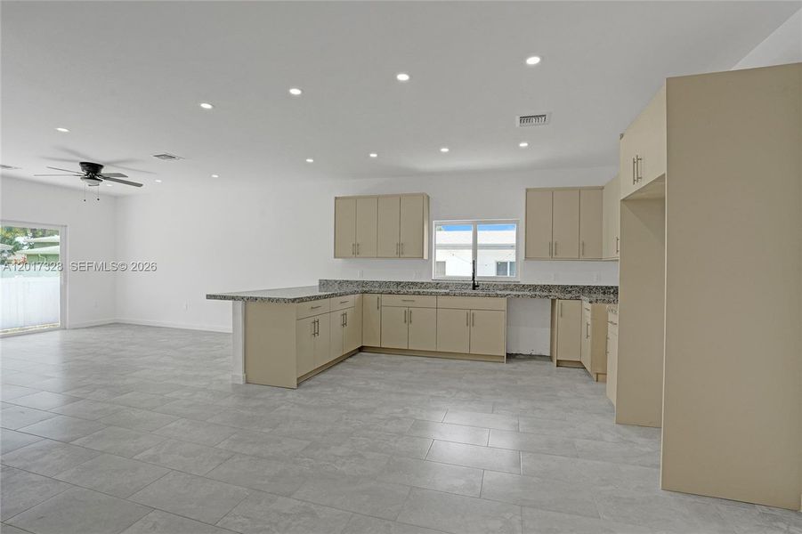 Furnished interior view inside a new home in , Fort Lauderdale (Image 16).