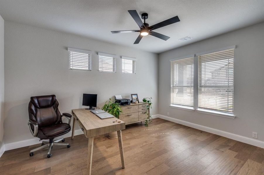Furnished interior view inside a new home in Glenwood Meadows, Denton (Image 20).