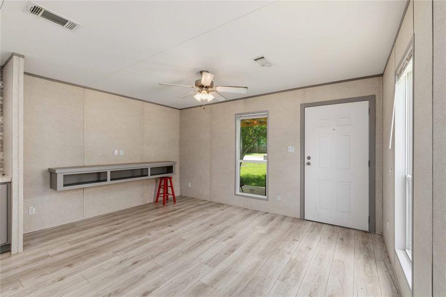 Spacious, unfurnished interior of a new home in , De Leon (Image 10).