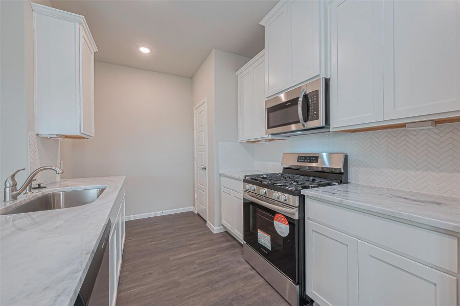 Furnished interior view inside a new home in River Ranch, Dayton (Image 11). Furnished interior view inside a new home in River Ranch, Dayton (Image 11).