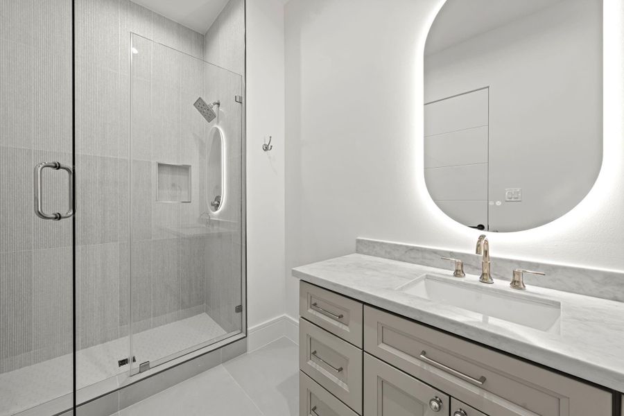 Secondary Ensuite Bath Secondary Ensuite Bath