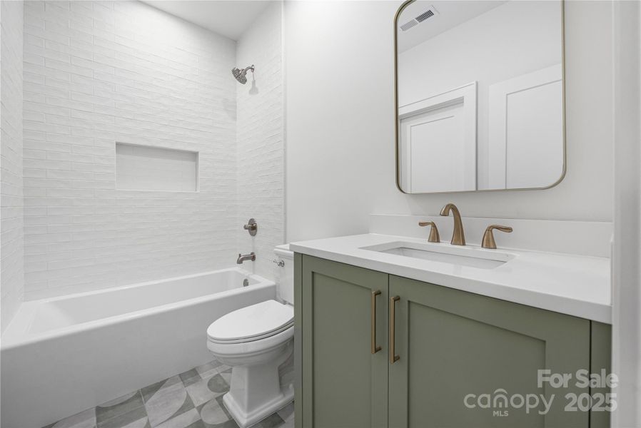 Image 44 of a home in .