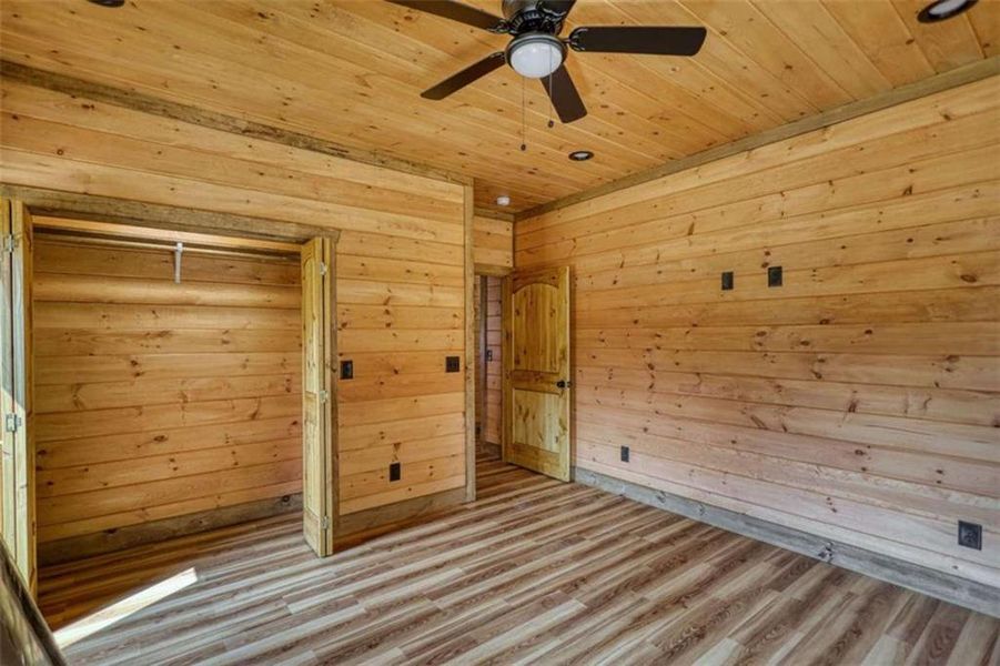 Image 69 of a home in .