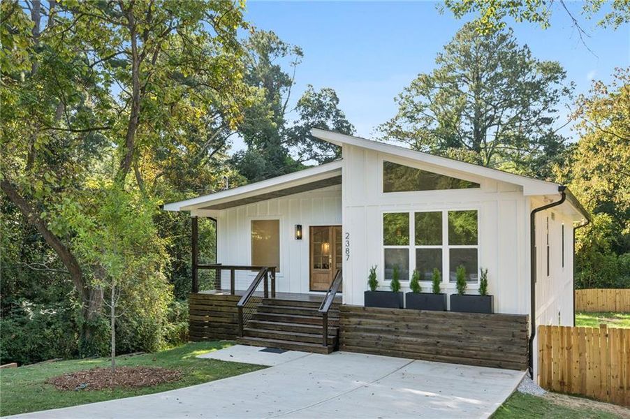 Image 33 of a home in .